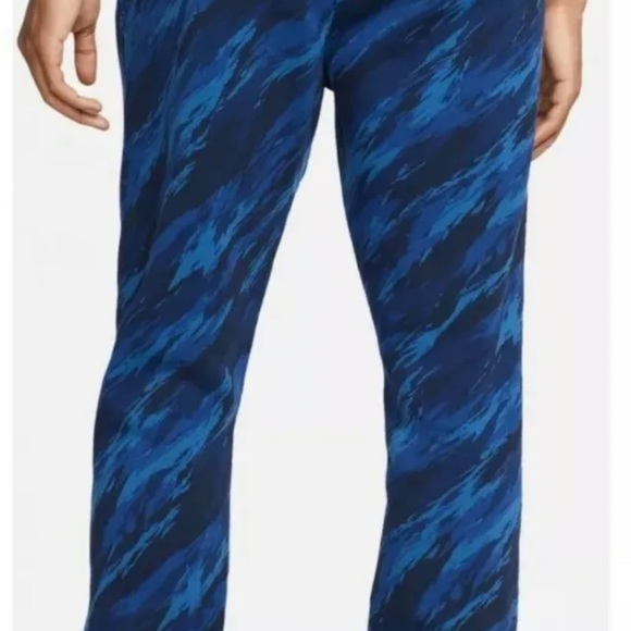Men's Nike Sportswear Essentials Club Fleece Pants Blue Court Camo DD5145 - Picture 2 of 4